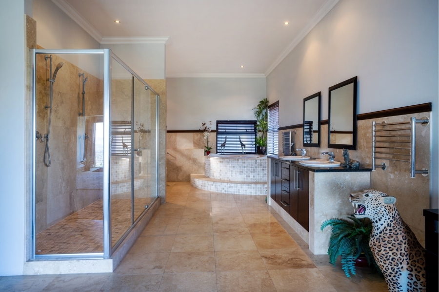 13 Bedroom Property for Sale in Plattekloof 3 Western Cape